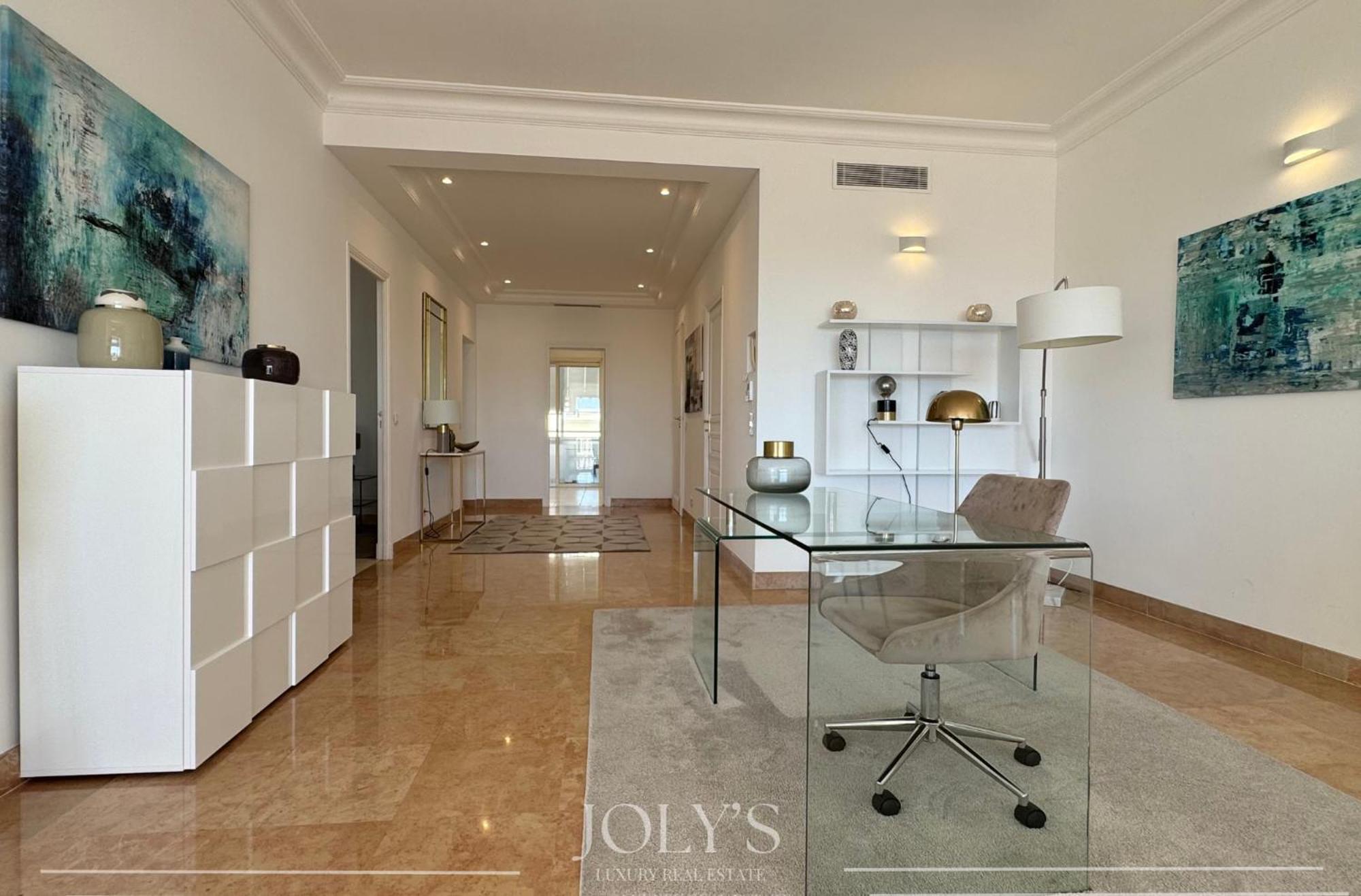 Appartement Lumineux De 120m2 - Palm Cannes